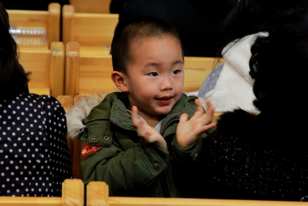 s_20151121한센선교 자선 음악회 성도 모습 (18).JPG