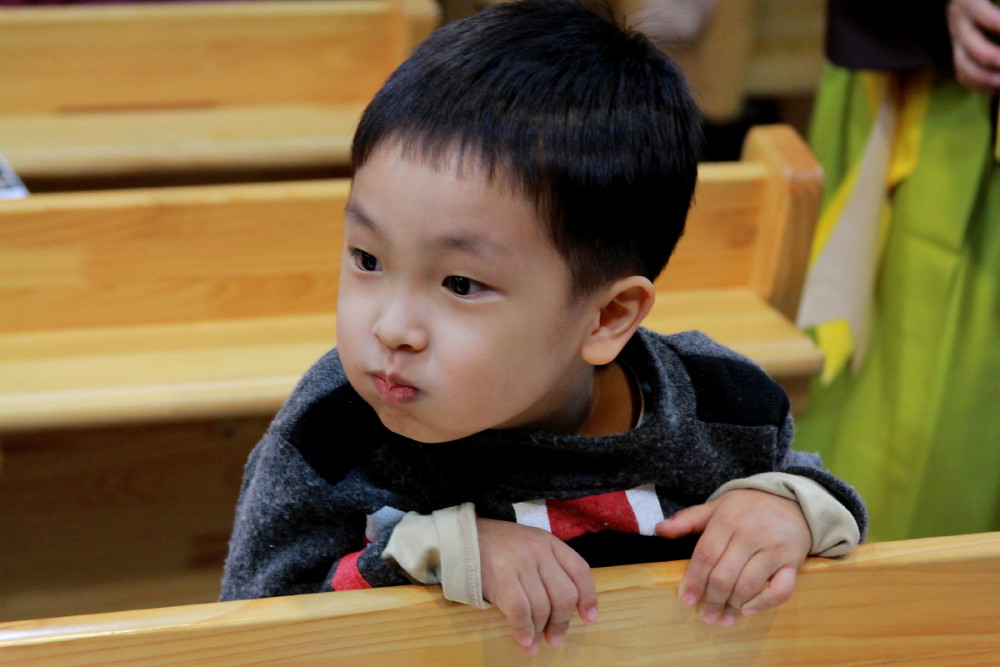 s_20151121한센선교 자선 음악회 성도 모습 (6).JPG